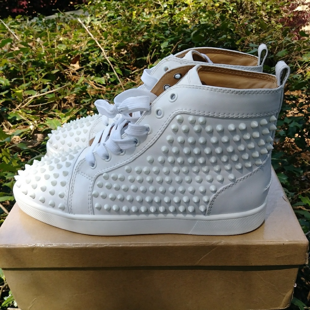 CHRISTIAN LOUBOUTIN "RED BOTTOMS"..SIZE 10